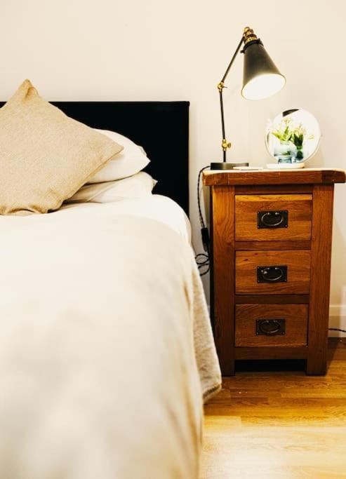 Friars Bush House - Stunning 4 Bedroom Detached House In Exclusive Queens Quarter Luxury Centre Hébergement de vacances *